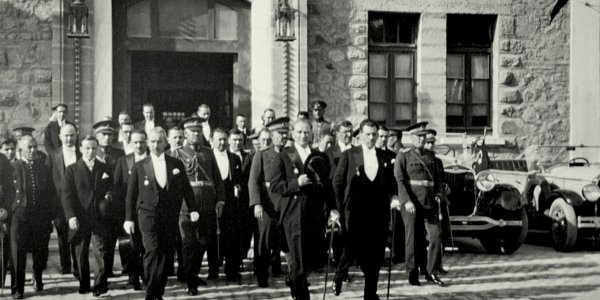 Atatürk TBMM Çıkışı